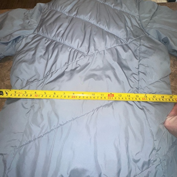 Women’s Columbia Bell Isle long Winter Jacket, fur lined hood, size medium - Picture 5 of 14